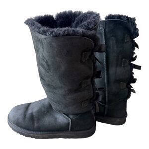 UGG Australia Bailey Bow Tall Black Suede Boots Women's Size 8  Classic Comfort